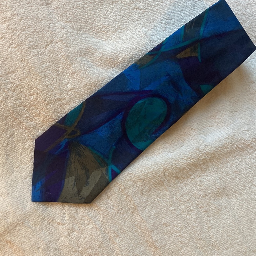 Tie - Picture 3 of 3